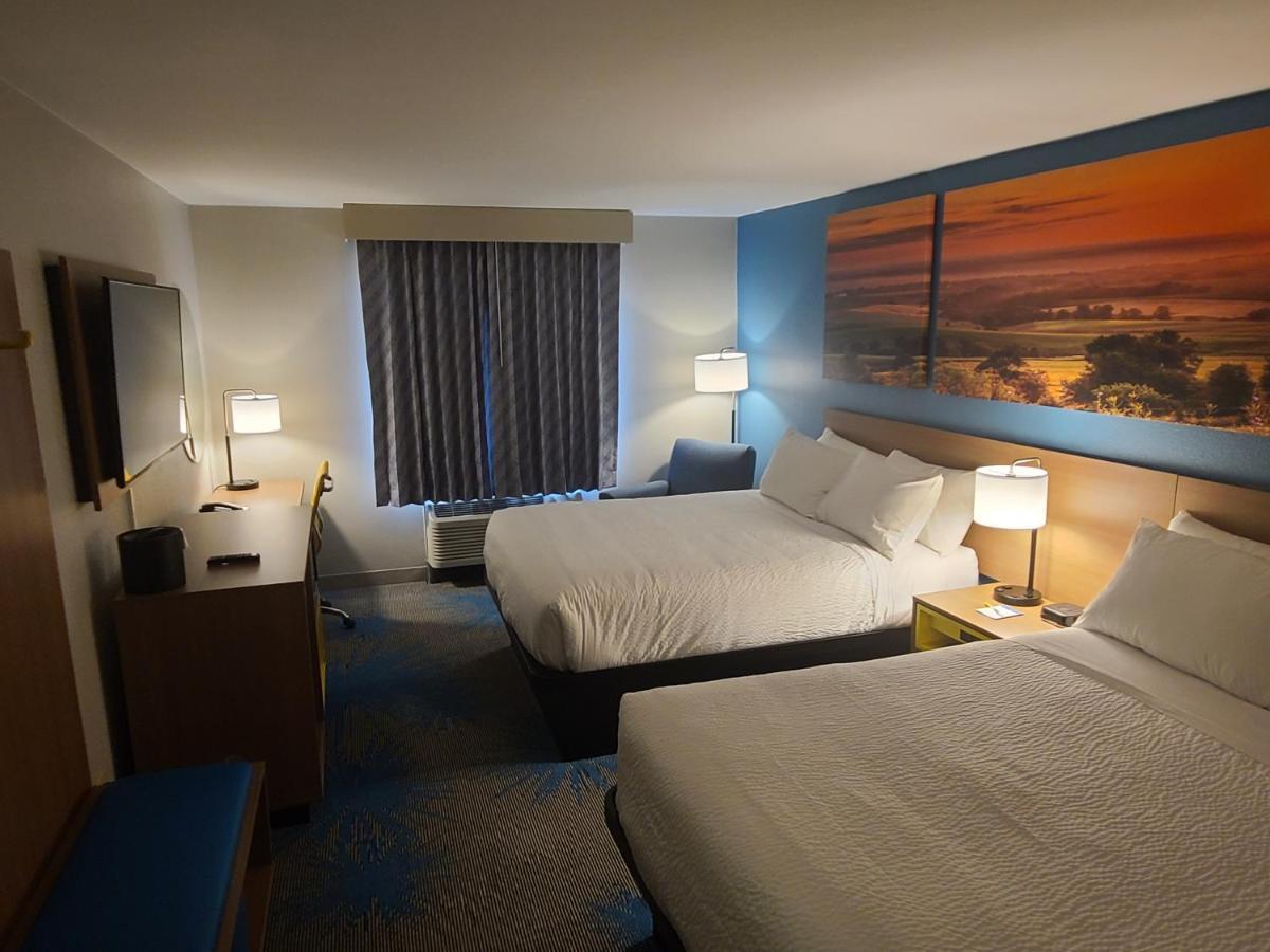 Days Inn By Wyndham Johnson Creek Eksteriør bilde