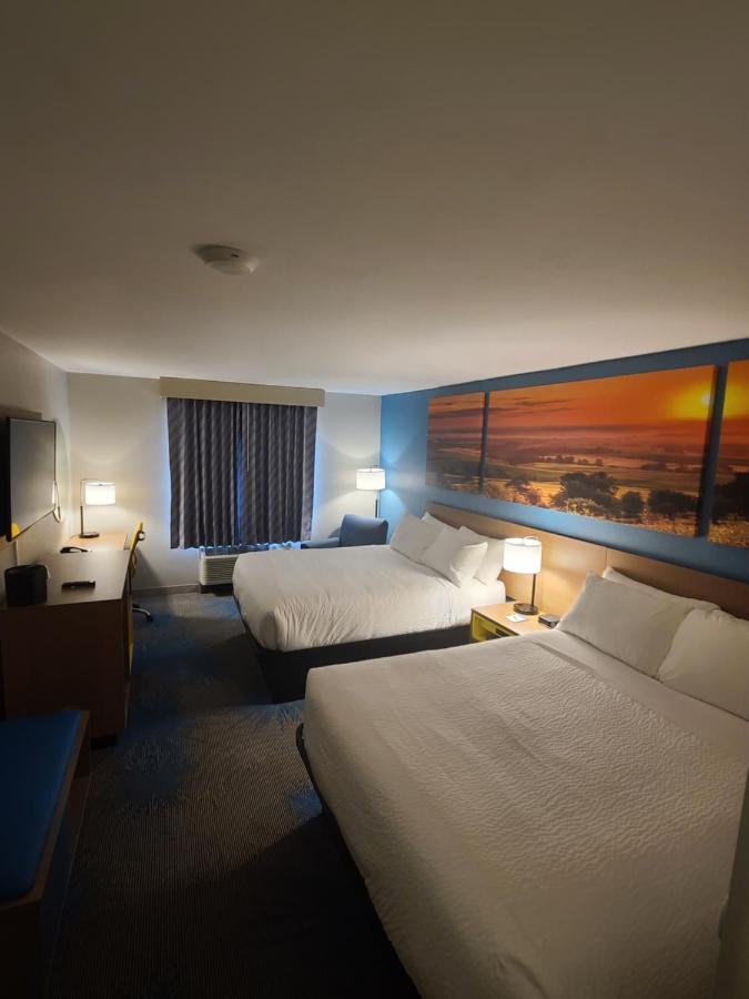Days Inn By Wyndham Johnson Creek Eksteriør bilde
