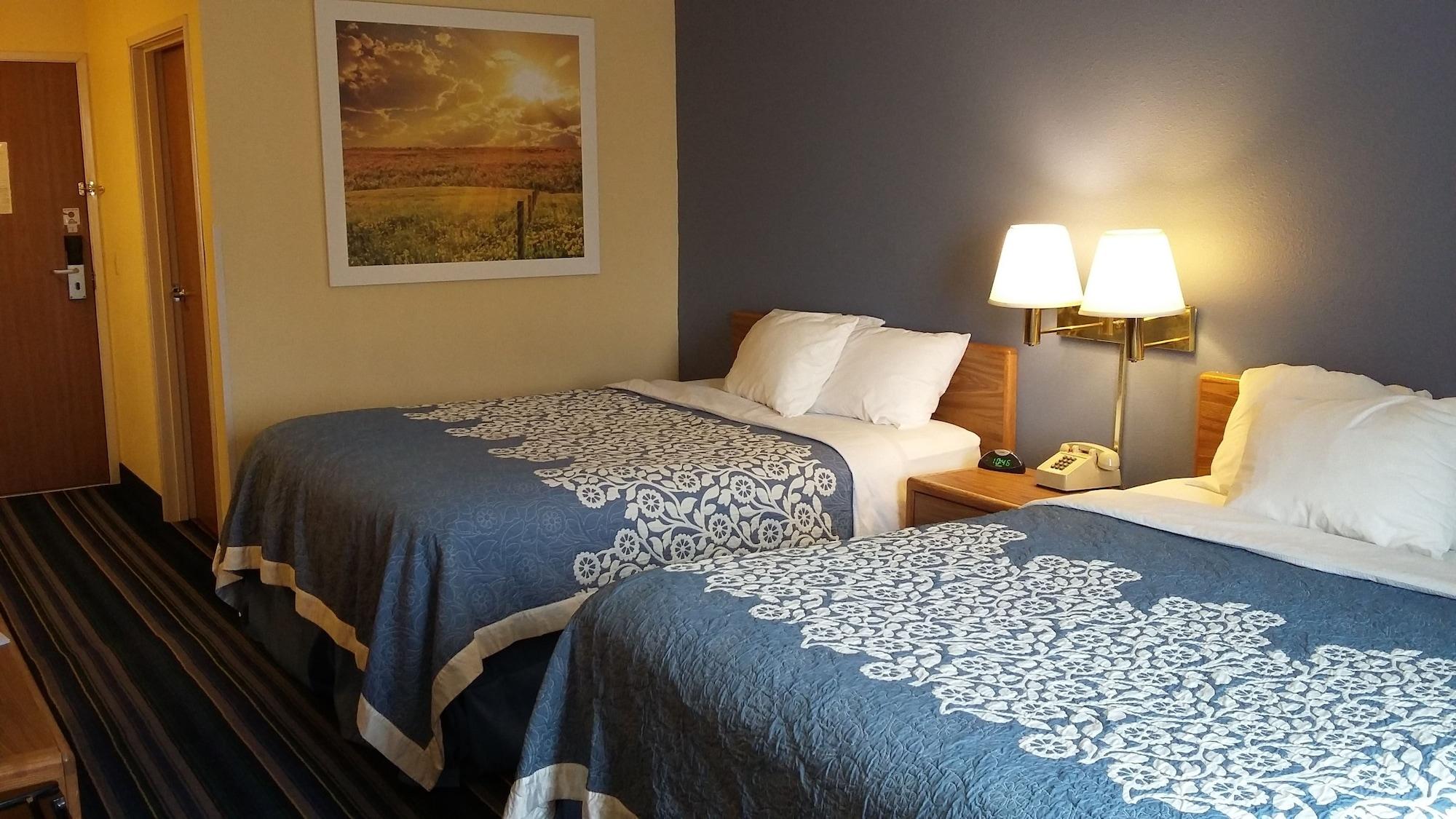 Days Inn By Wyndham Johnson Creek Eksteriør bilde