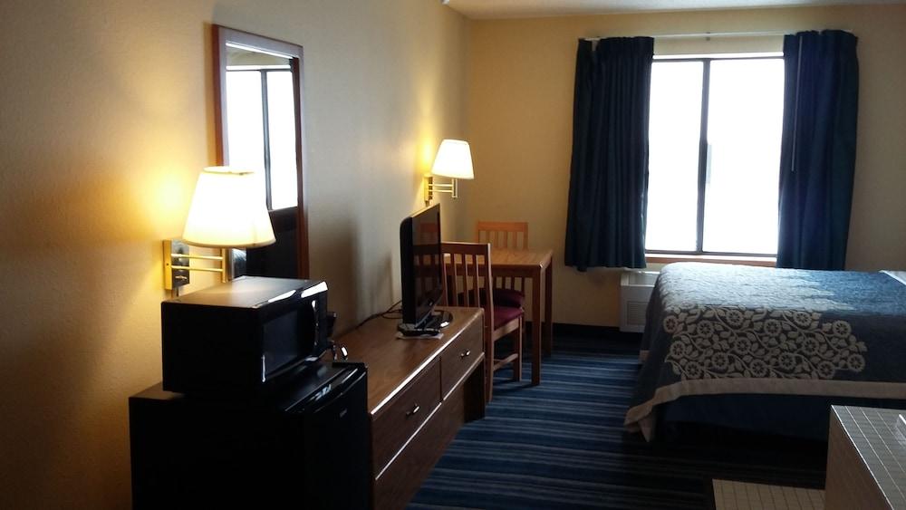 Days Inn By Wyndham Johnson Creek Eksteriør bilde