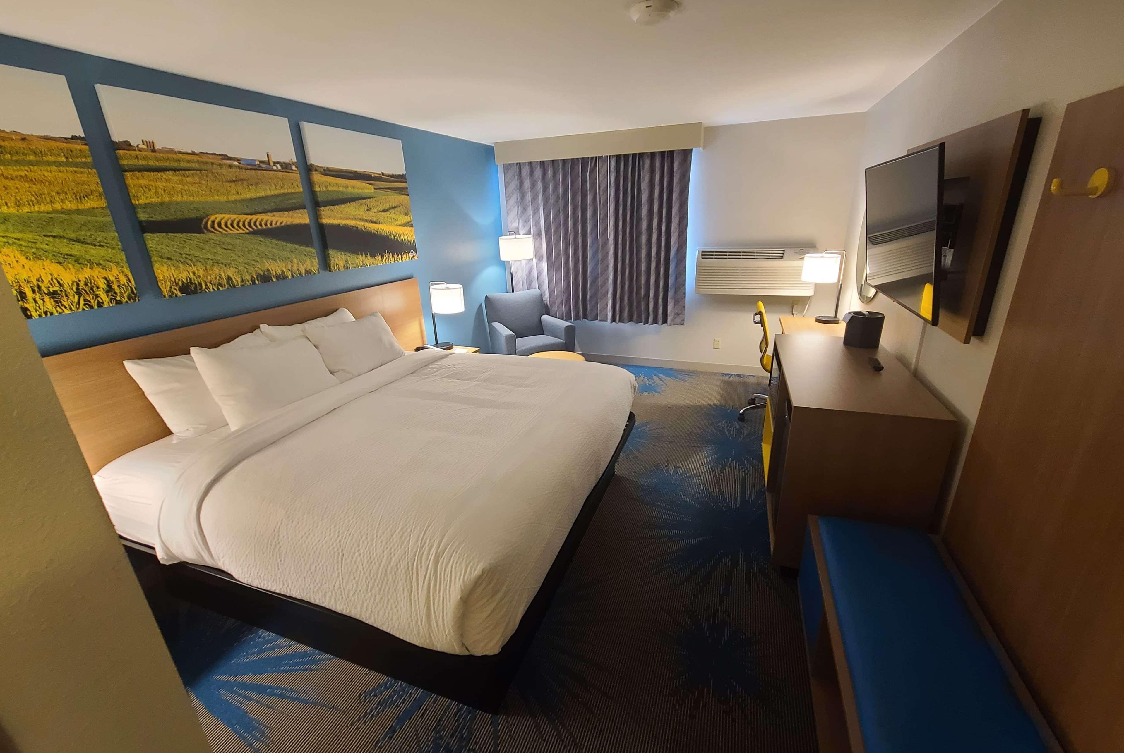 Days Inn By Wyndham Johnson Creek Eksteriør bilde